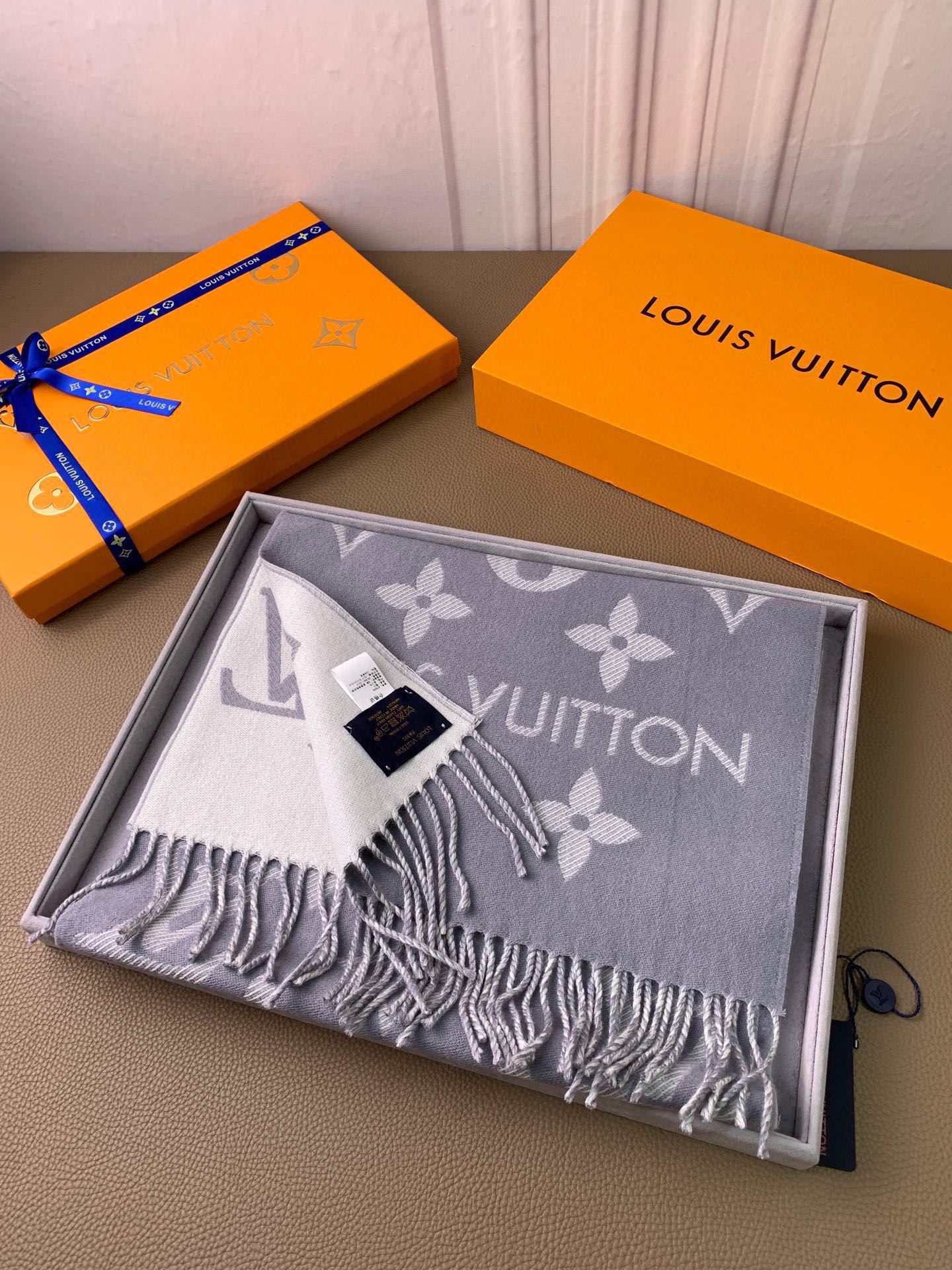 Louis Vuitton Scarf